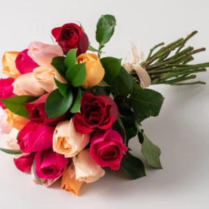 Buquê de Rosas Coloridas