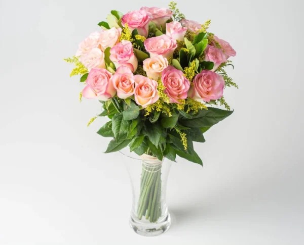 Arranjo de Rosas Rosadas em Vaso